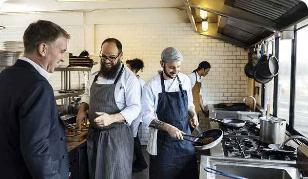 Restaurante del sector de alimentación y restauración, parte de los sectores asesorados por O&S Consultores.